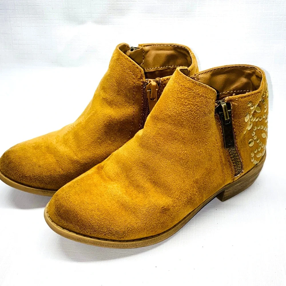 Kids Girls Mustard‎ Yellow Suede Studded Ankle Boots Side Zip Size 11